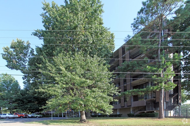 oakview-north-little-rock-ar-building-photo